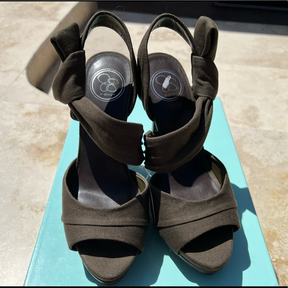 Jessica Simpson Army green heels Sz 7 - Picture 4 of 7